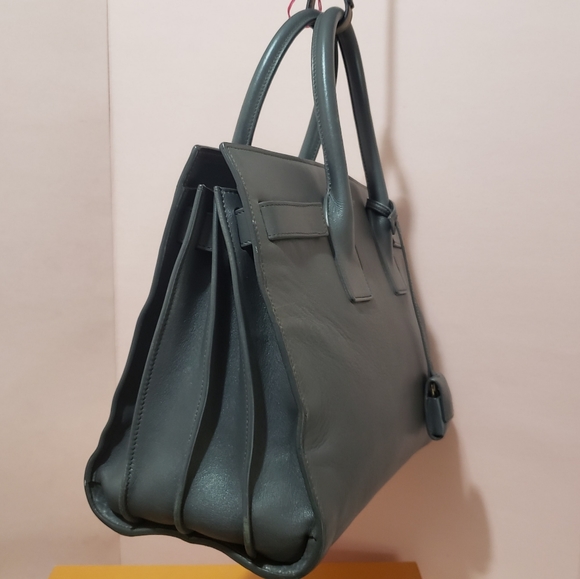 1️⃣0️⃣2️⃣0 Authenticated Saint Laurent Sac de Jour - Picture 12 of 15